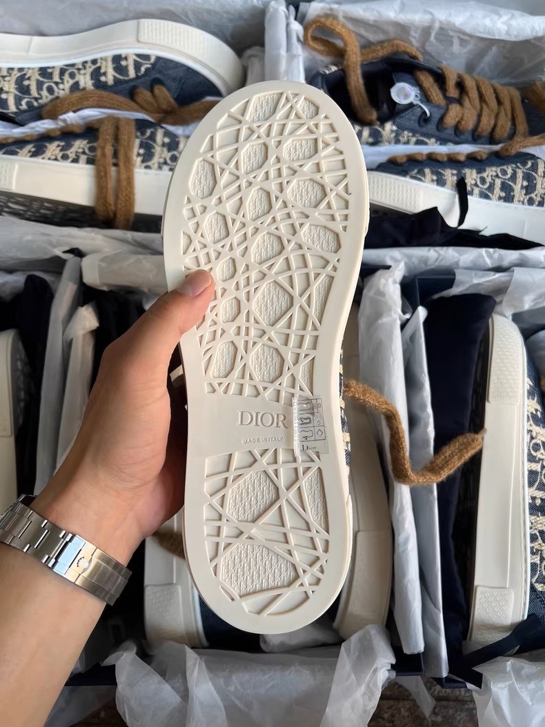 Dior B33 Spin Low-Top Sneakers.