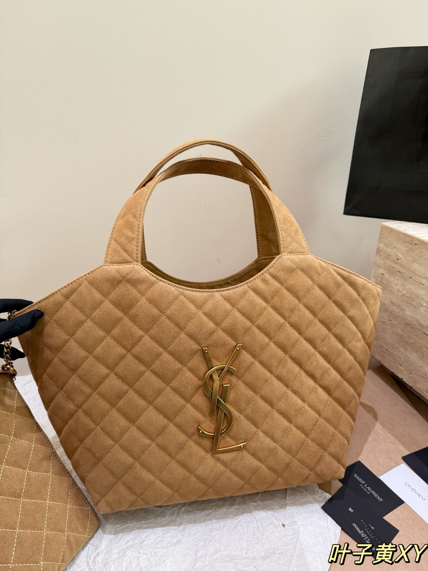 Sac à main moyen matelassé en daim Saint Laurent Icare