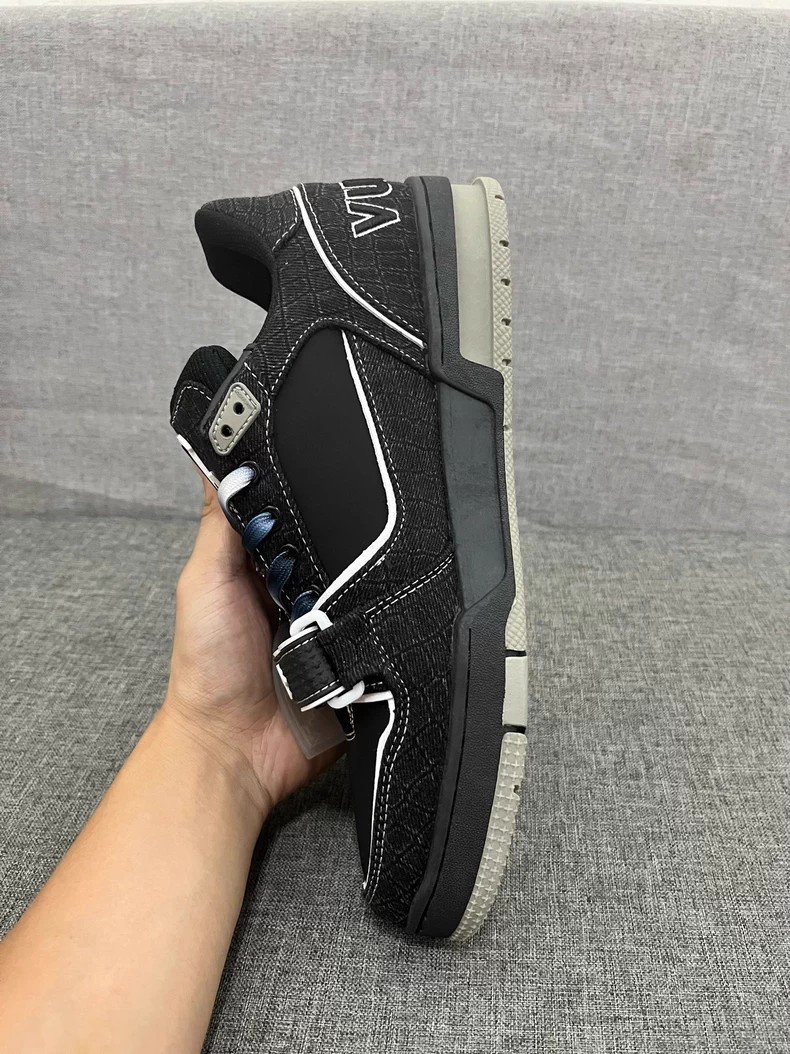 (Louis Vuitton) LV Trainer Sneakers