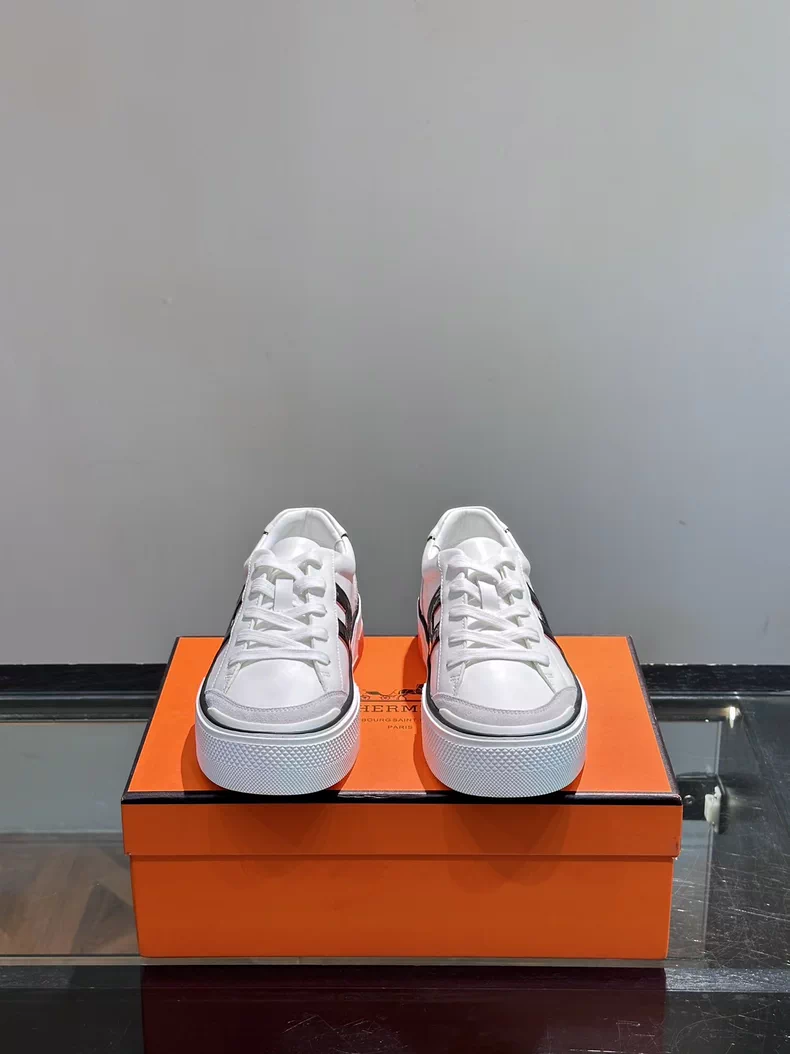 Hermès Deep sneakers.