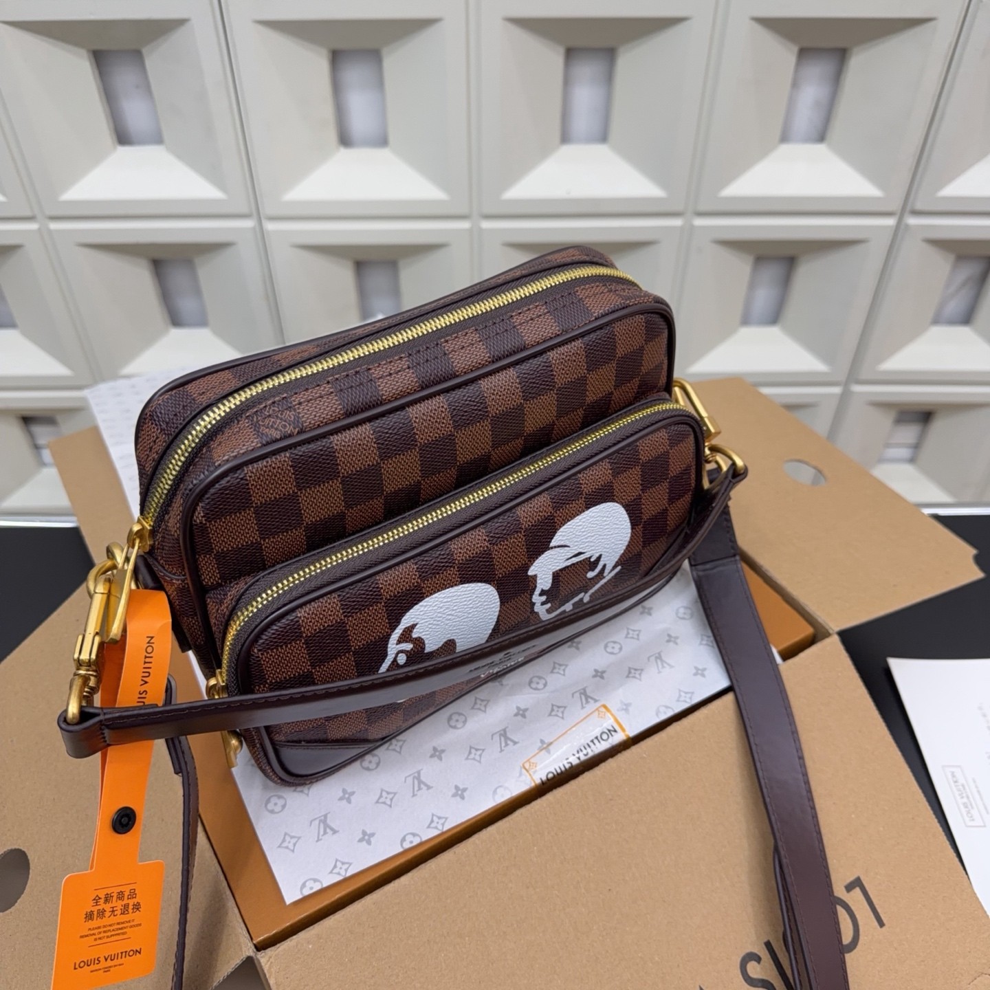 （Louis Vuitton） Damier Phriendship