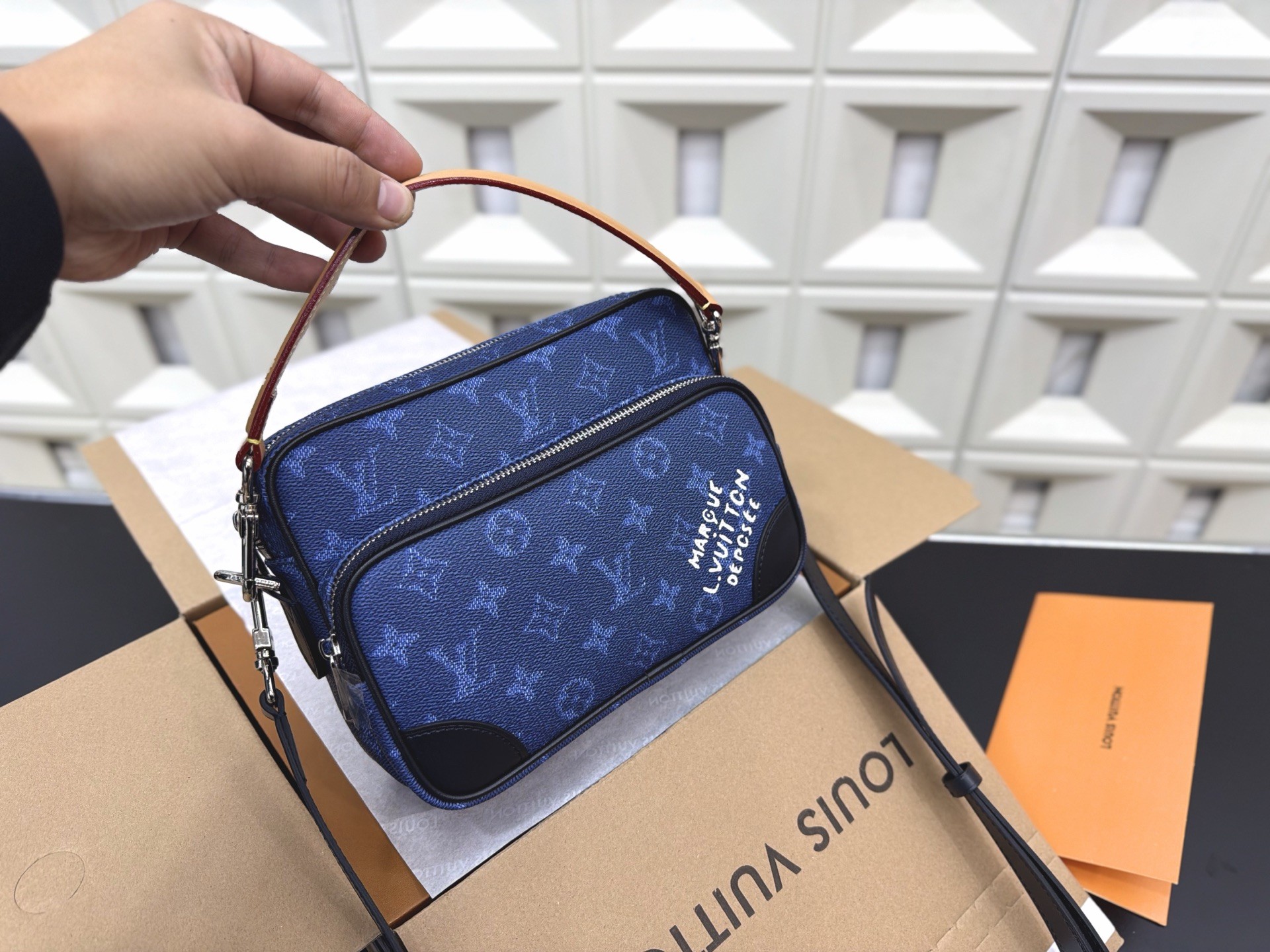（Louis Vuitton） Nil shoulder bag