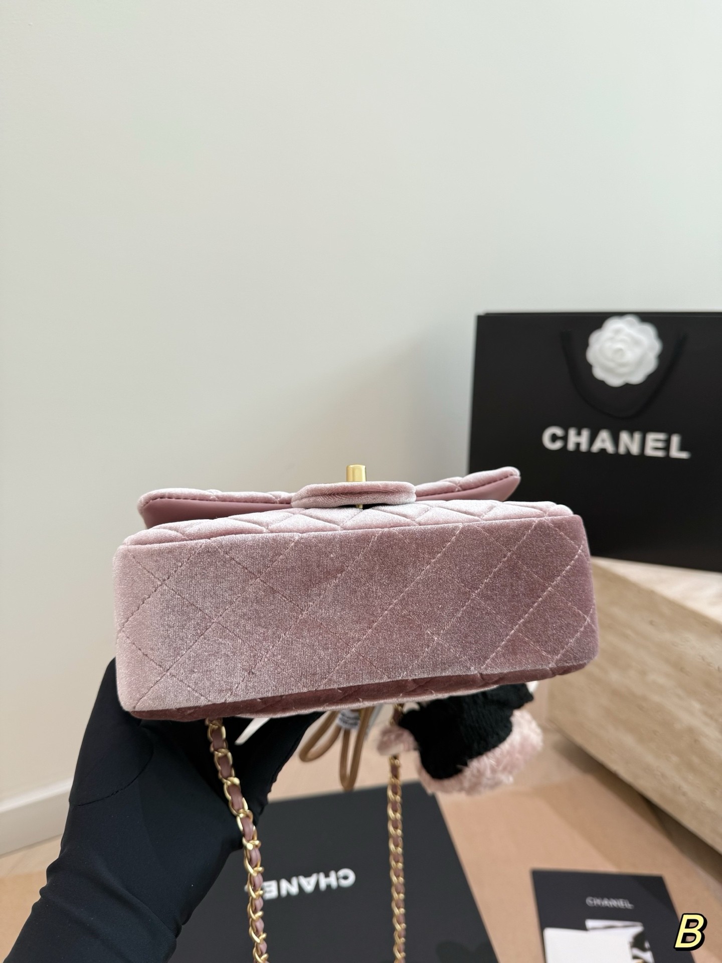 (Chanel) Velvet Mini Clutch Bag