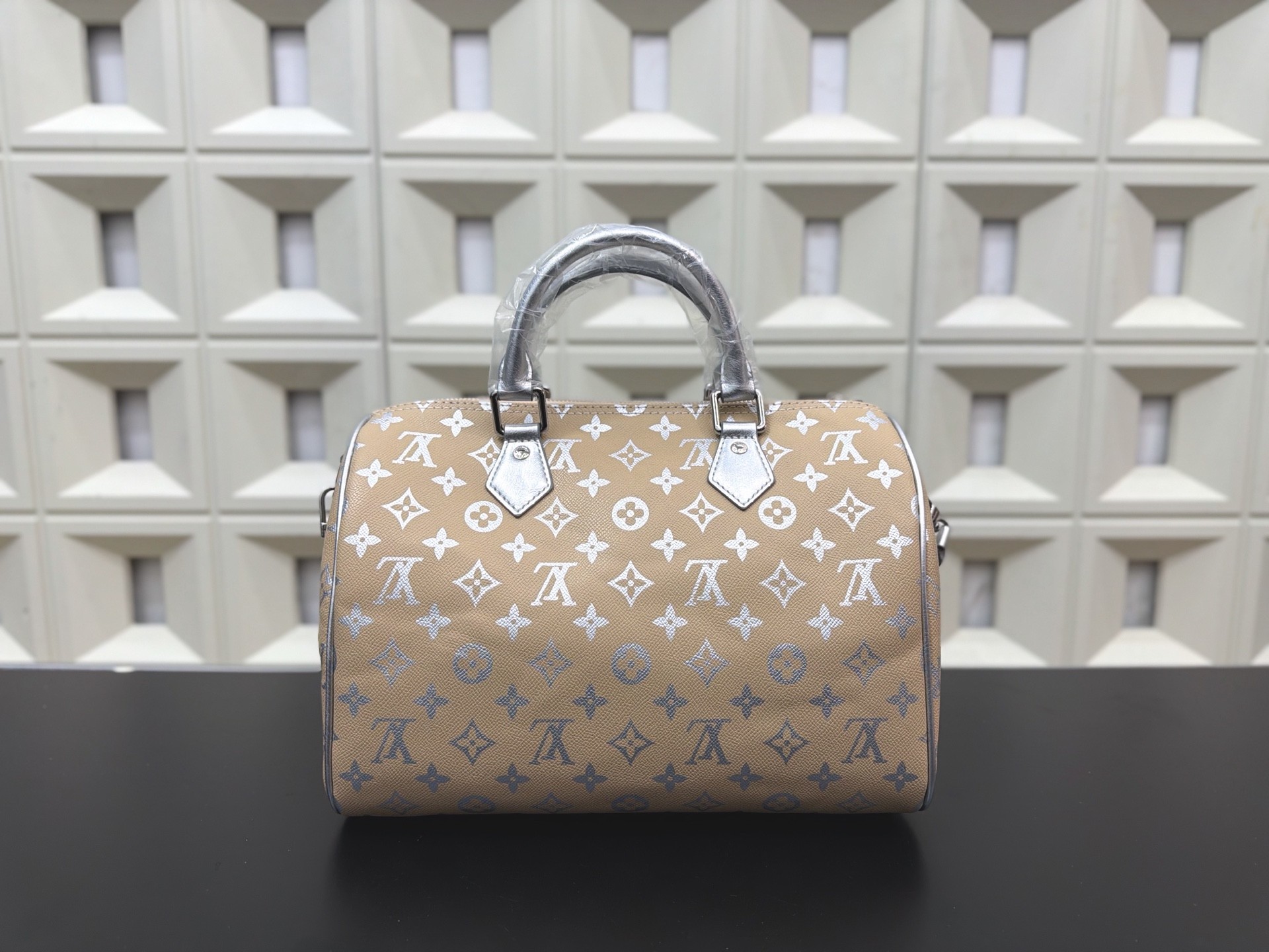 （Louis Vuitton）的 Speedy P9 Bandoulière 40