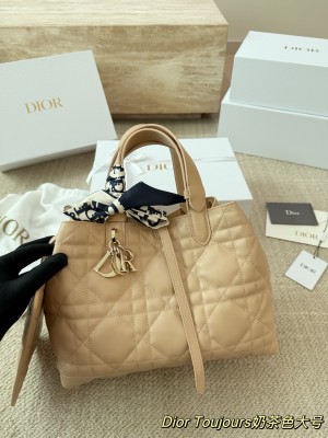 Dior Toujours Gloves