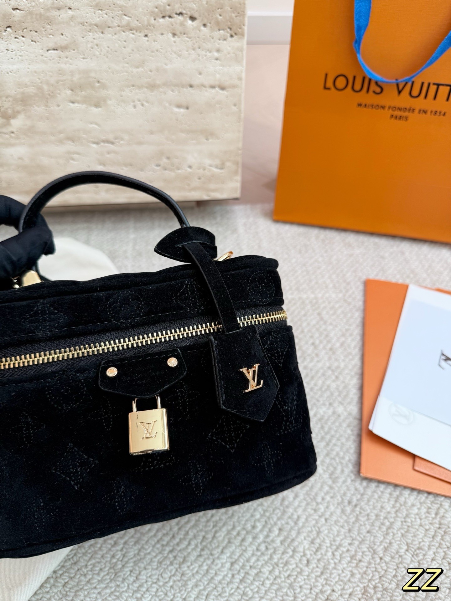 Louis Vuitton   Vanity PM