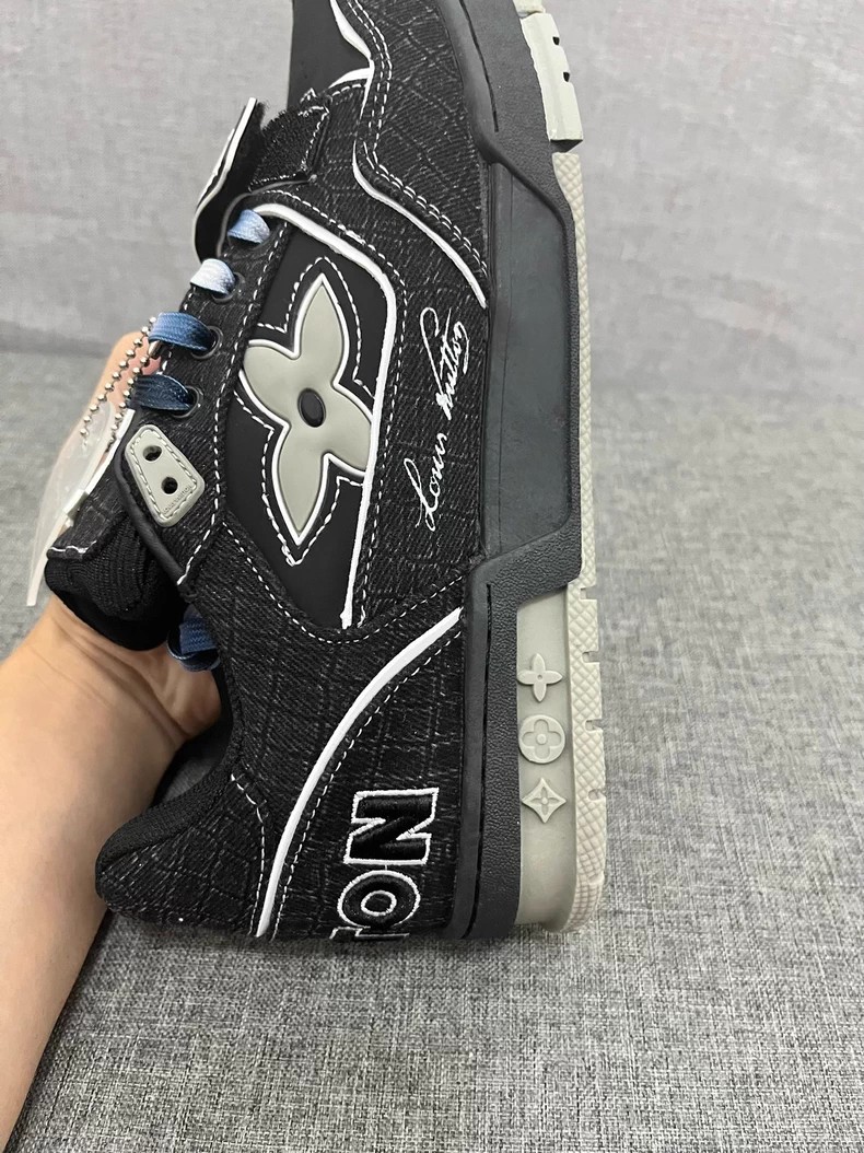 (Louis Vuitton) LV Trainer Sneakers
