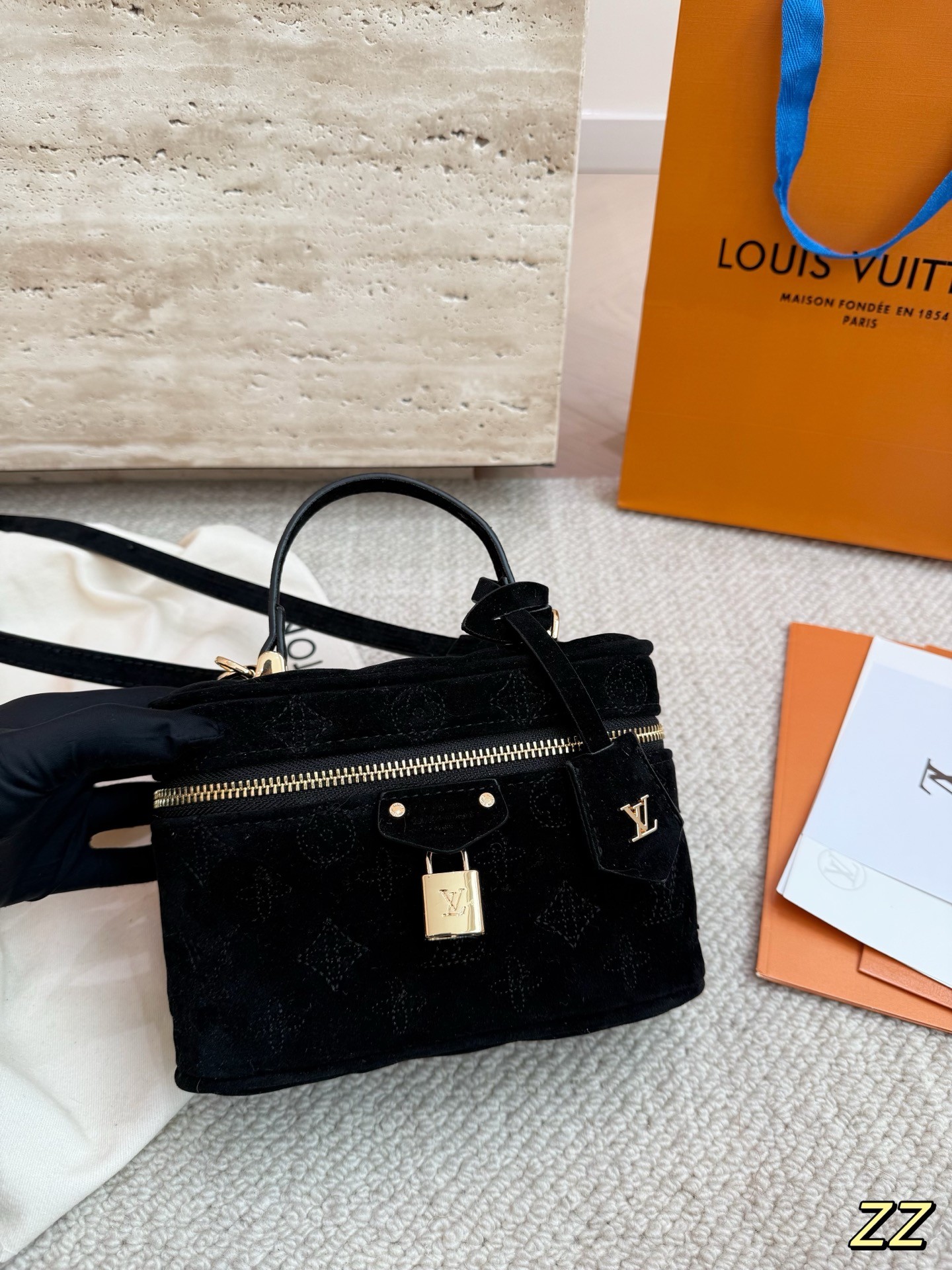 Louis Vuitton   Vanity PM