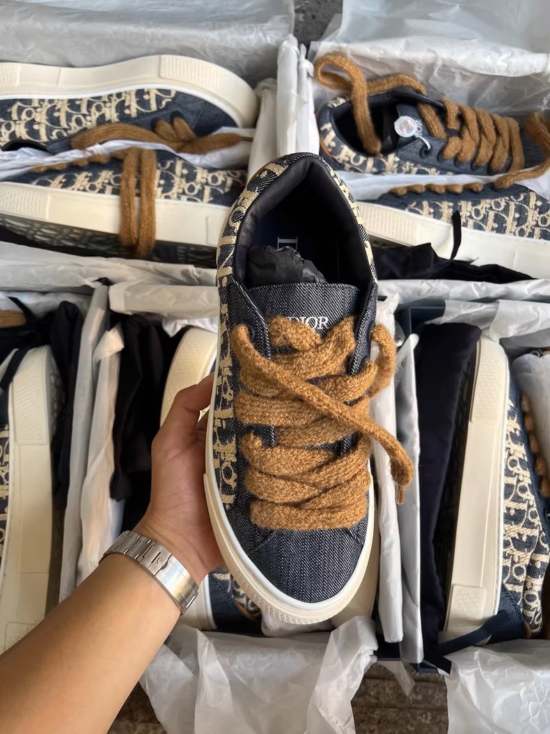 Dior B33 Spin Low-Top Sneakers.