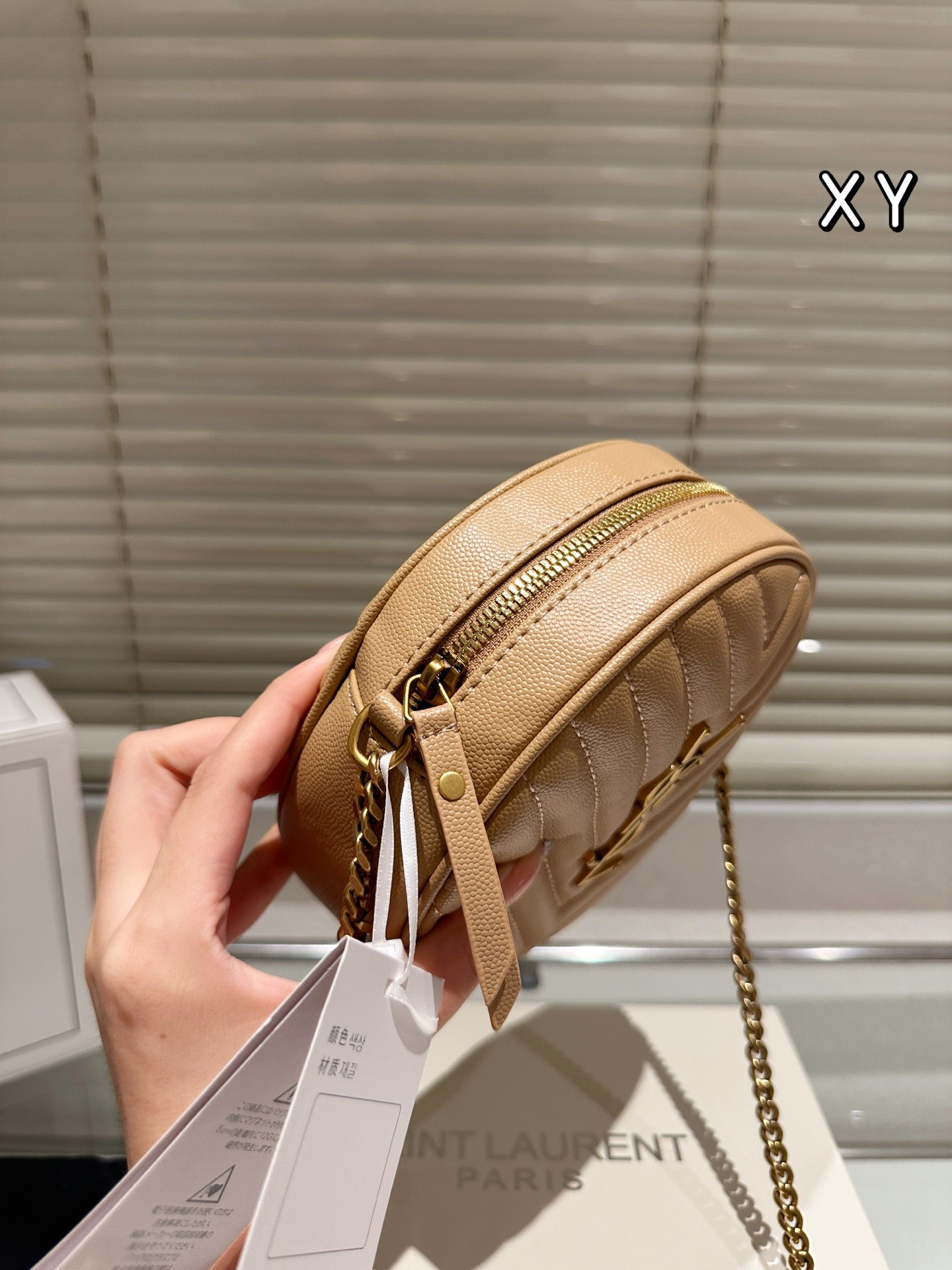 Sac photo rond Vinyle de Saint Laurent