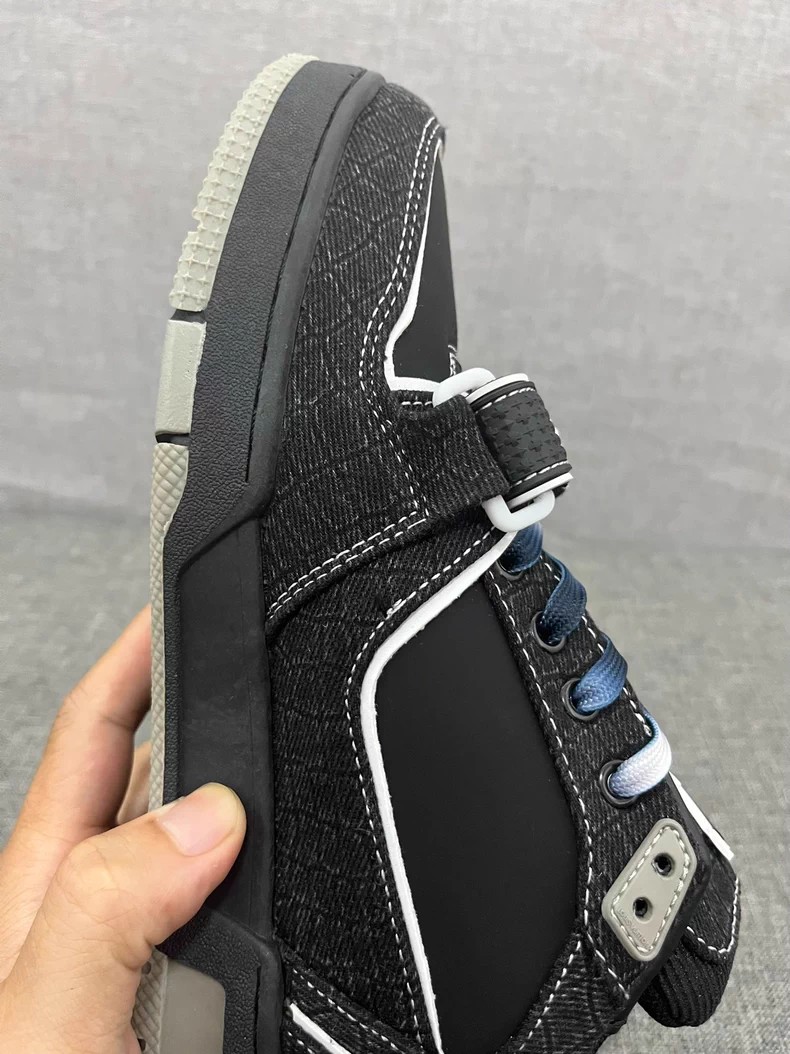 (Louis Vuitton) LV Trainer Sneakers