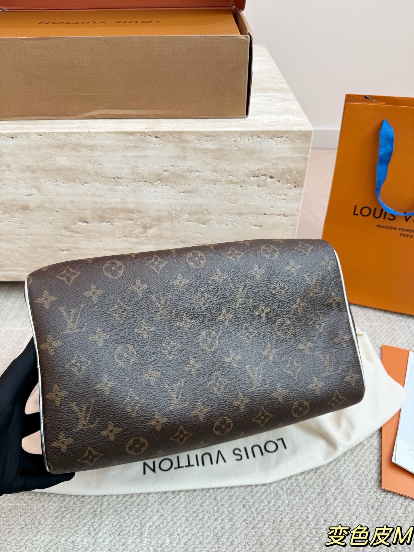 （Louis Vuitton） Speedy Bandoulière 30