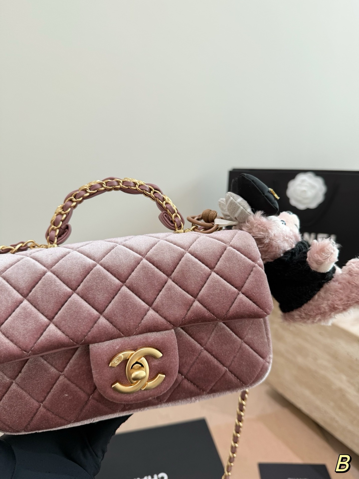 (Chanel) Velvet Mini Clutch Bag