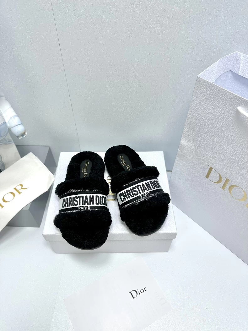 Dior's Dway Shearling Slippers