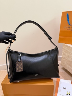 Louis Vuitton CarryAll Vibe PM