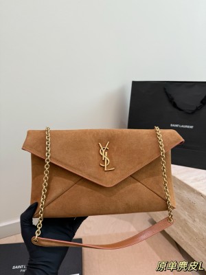 (Saint Laurent) Le Cassandre Large Suede Chain Clutch
