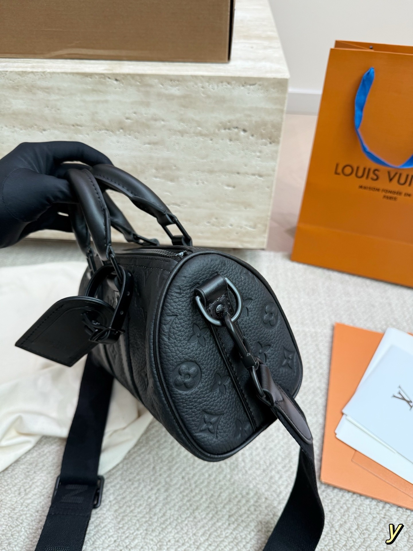 （Louis Vuitton）Keepall Bandoulière 25