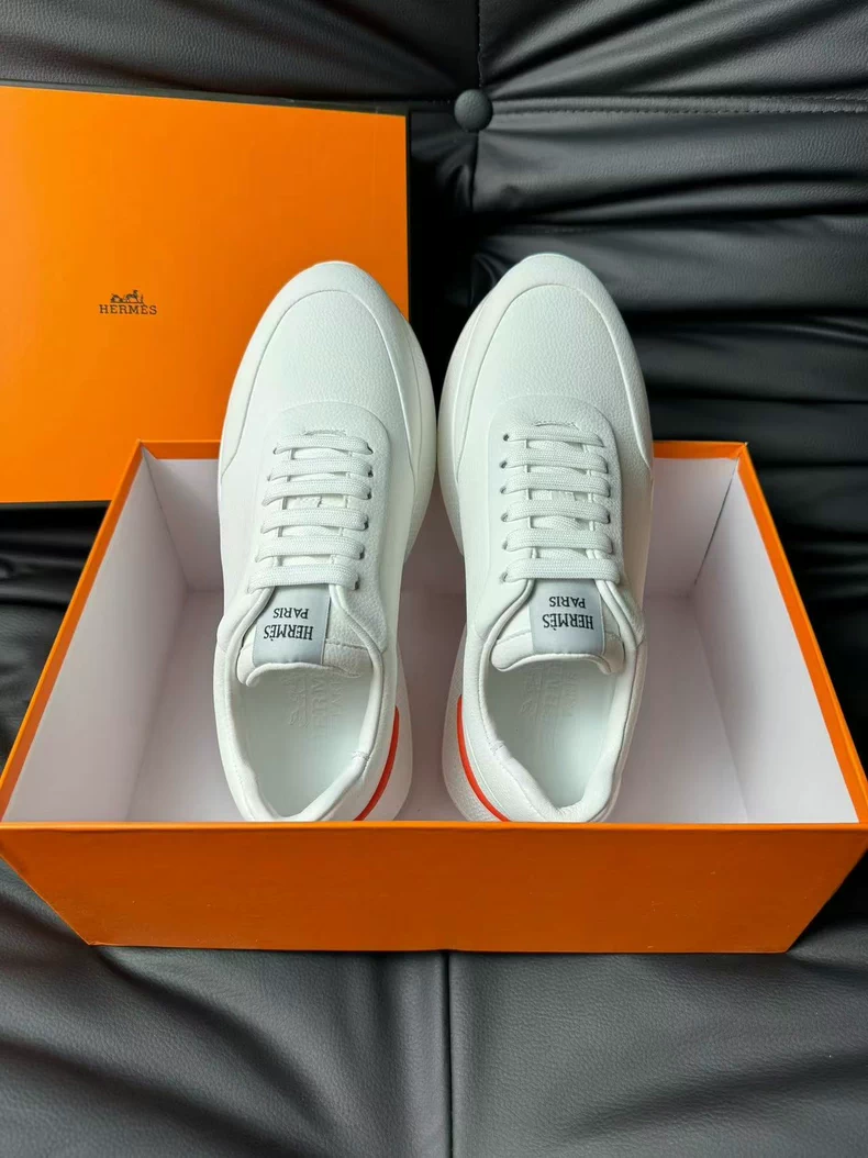 (Hermès) Bouncing sneakers