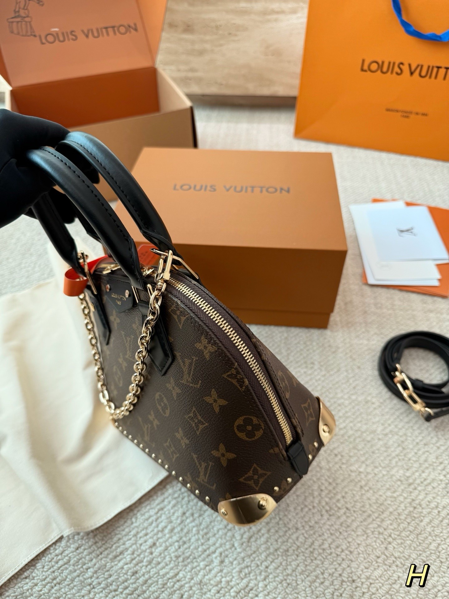 （Louis Vuitton） Alma Trunk BB