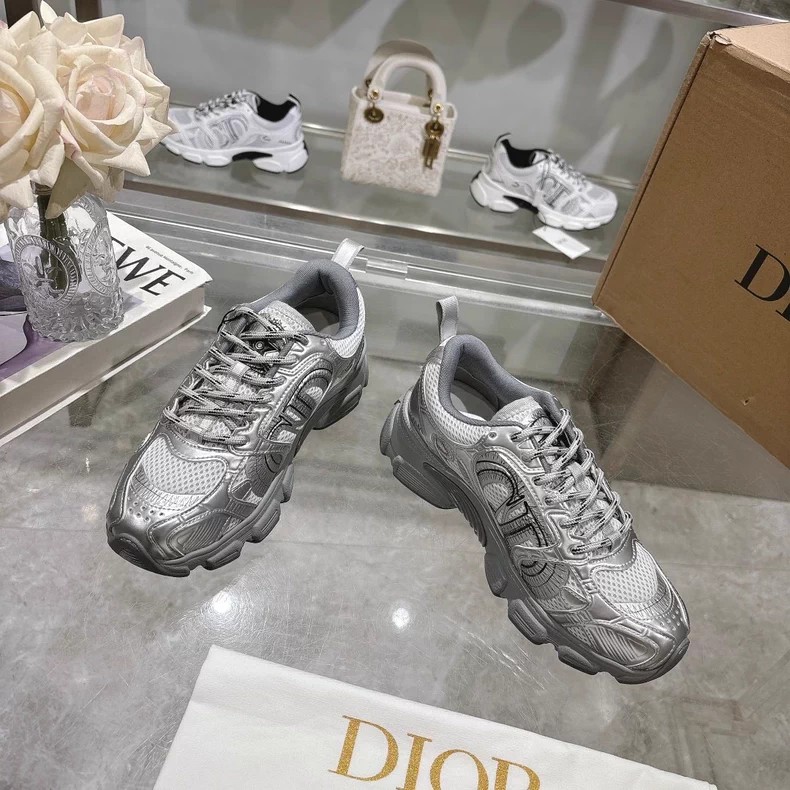 (Dior) Chrono Sneakers