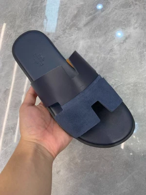 Hermès Izmir Men's Sandals.
