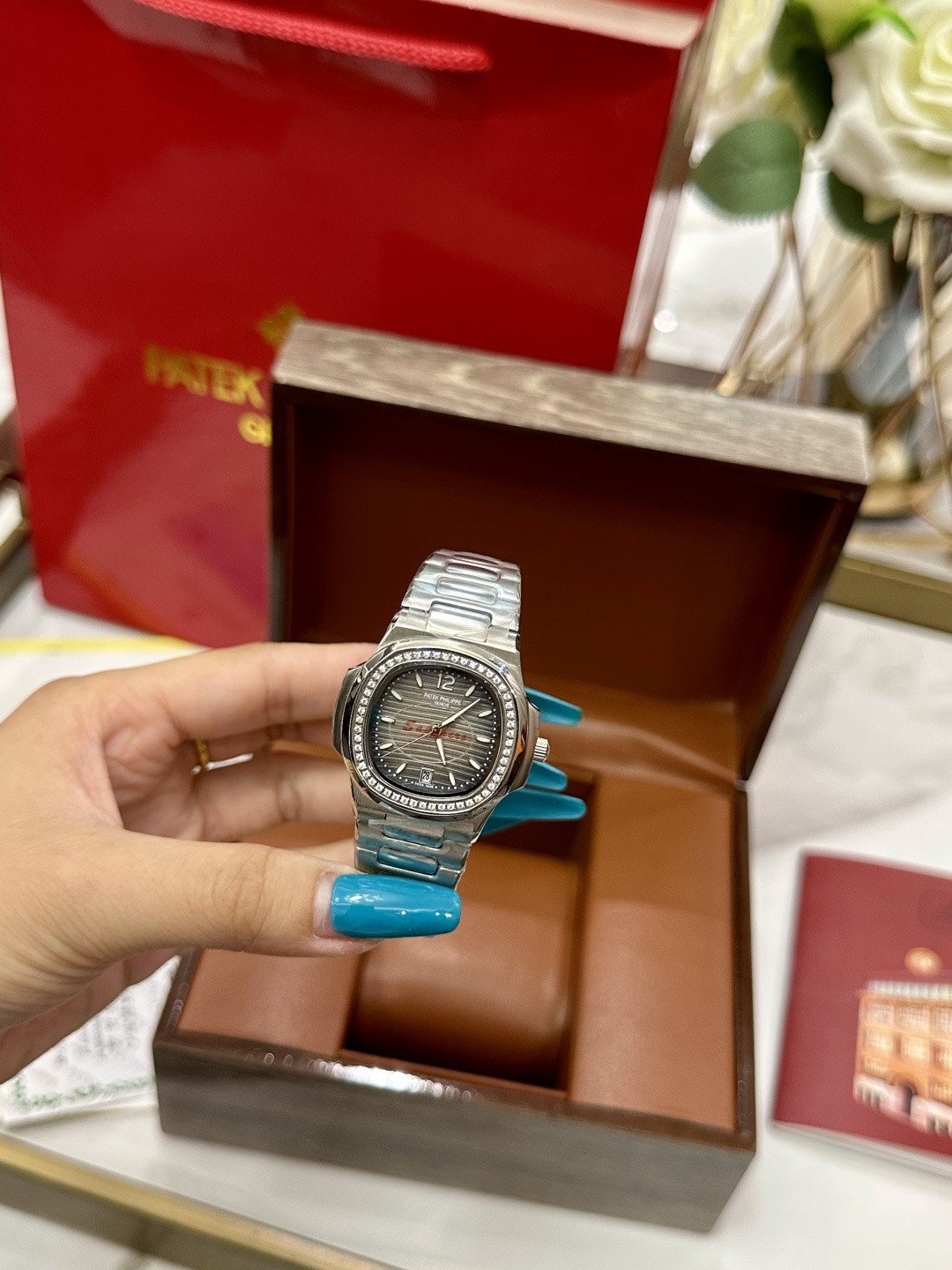 Patek Philippe Nautilus Ladies Automatic Watch