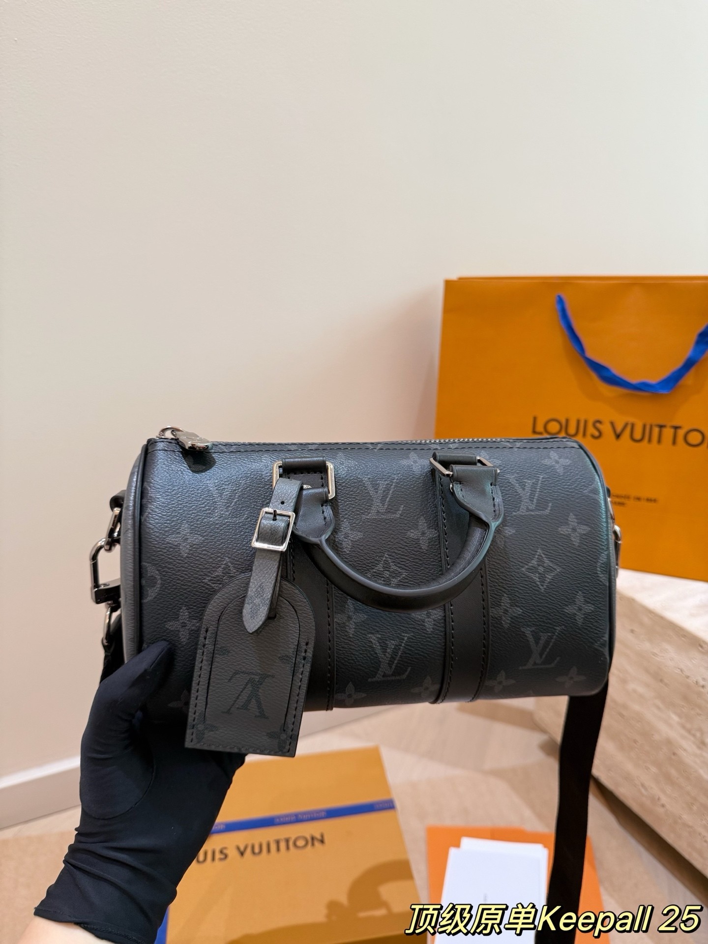 (Louis Vuitton)  Keepall Bandoulière 25