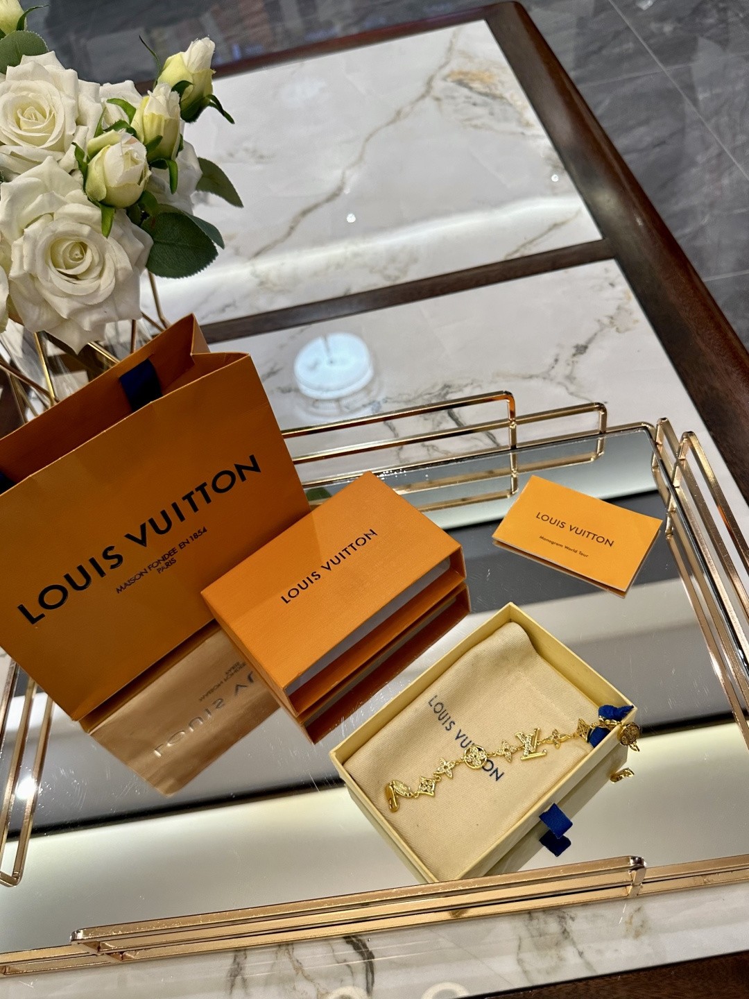 (Louis Vuitton) Bracelet à motif Monogram