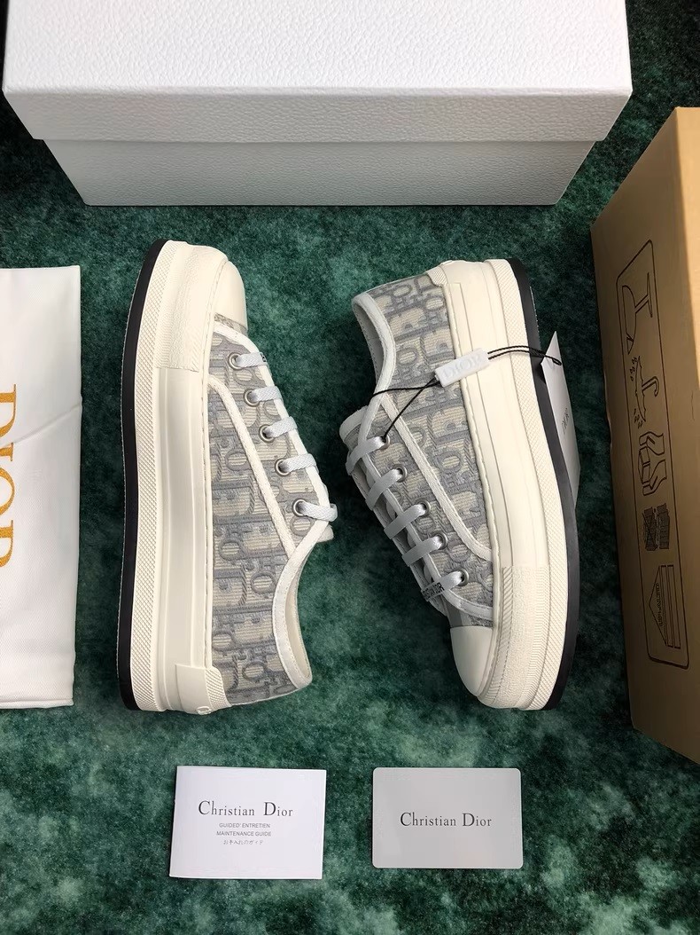 Dior Walk'n'Dior Sneakers