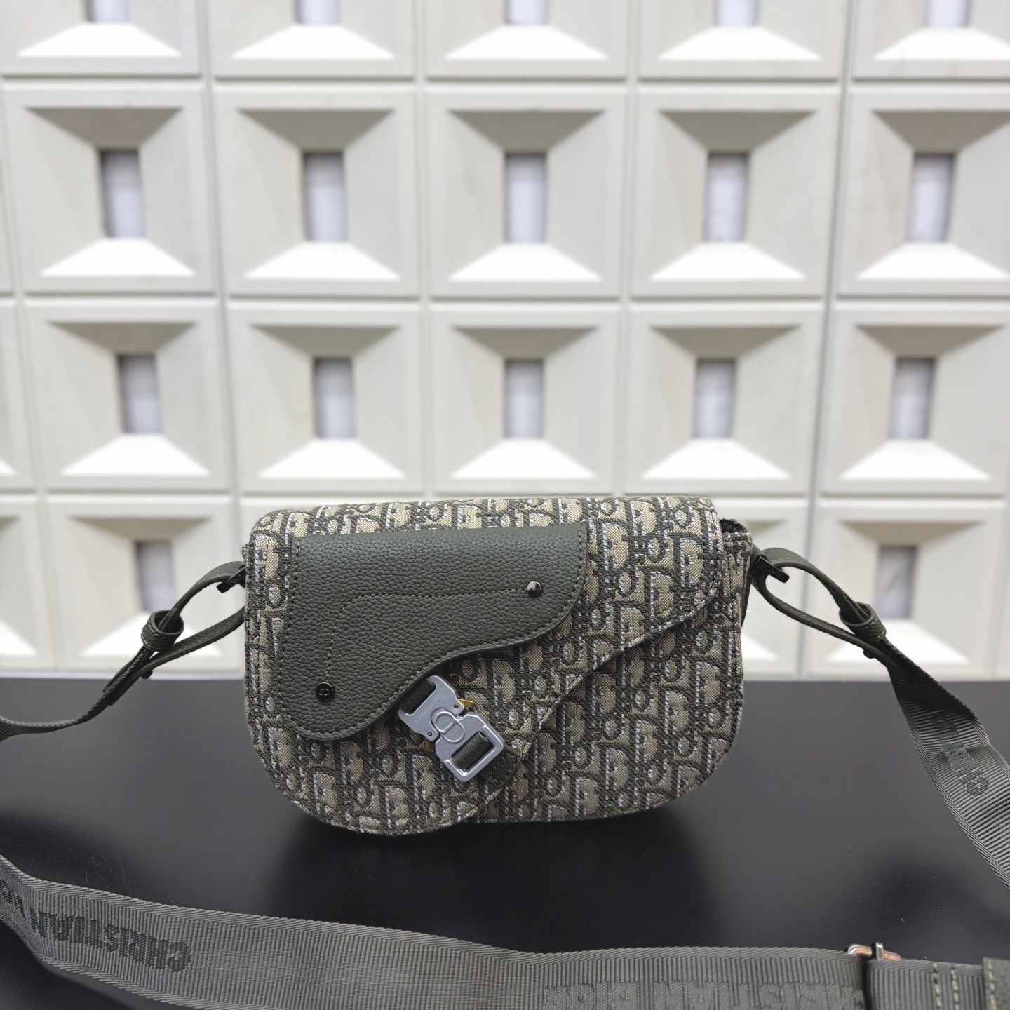 (Dior) Saddle Messenger Bag