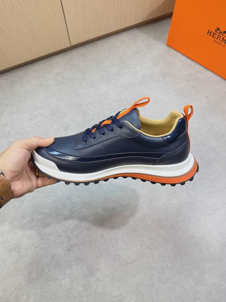 (Hermès) Bouncing sneakers.