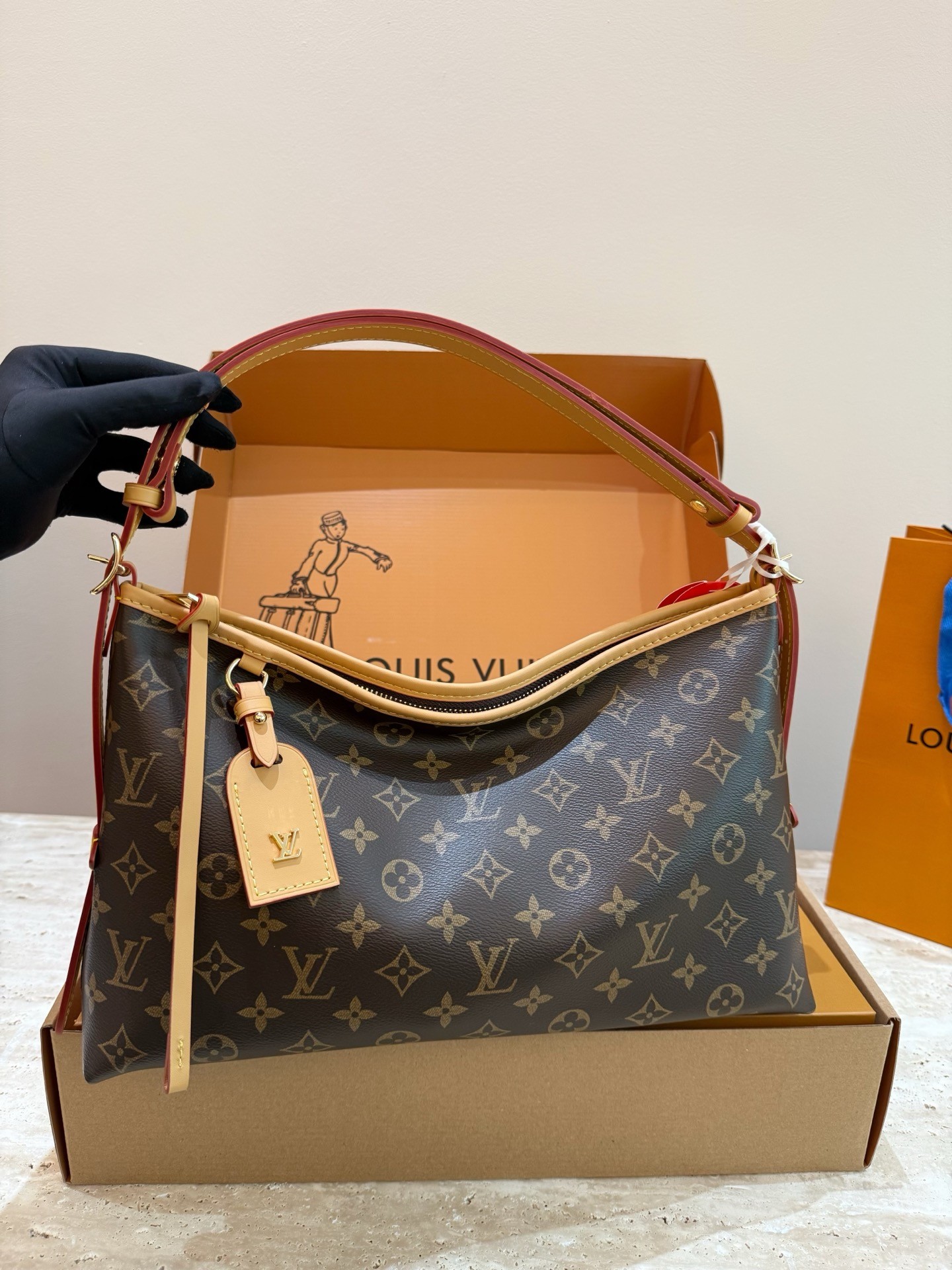 （Louis Vuitton） CarryAll East West