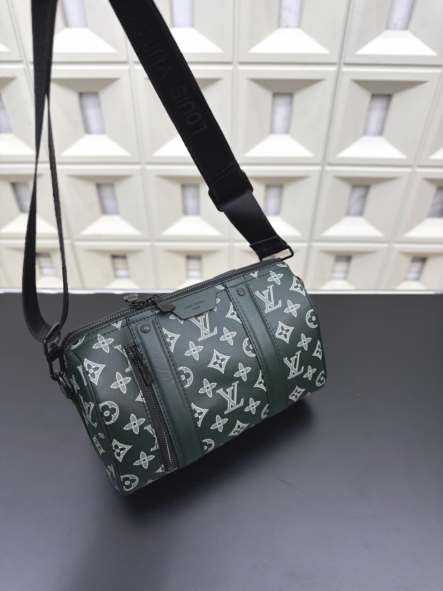 （Louis Vuitton） City Keepall