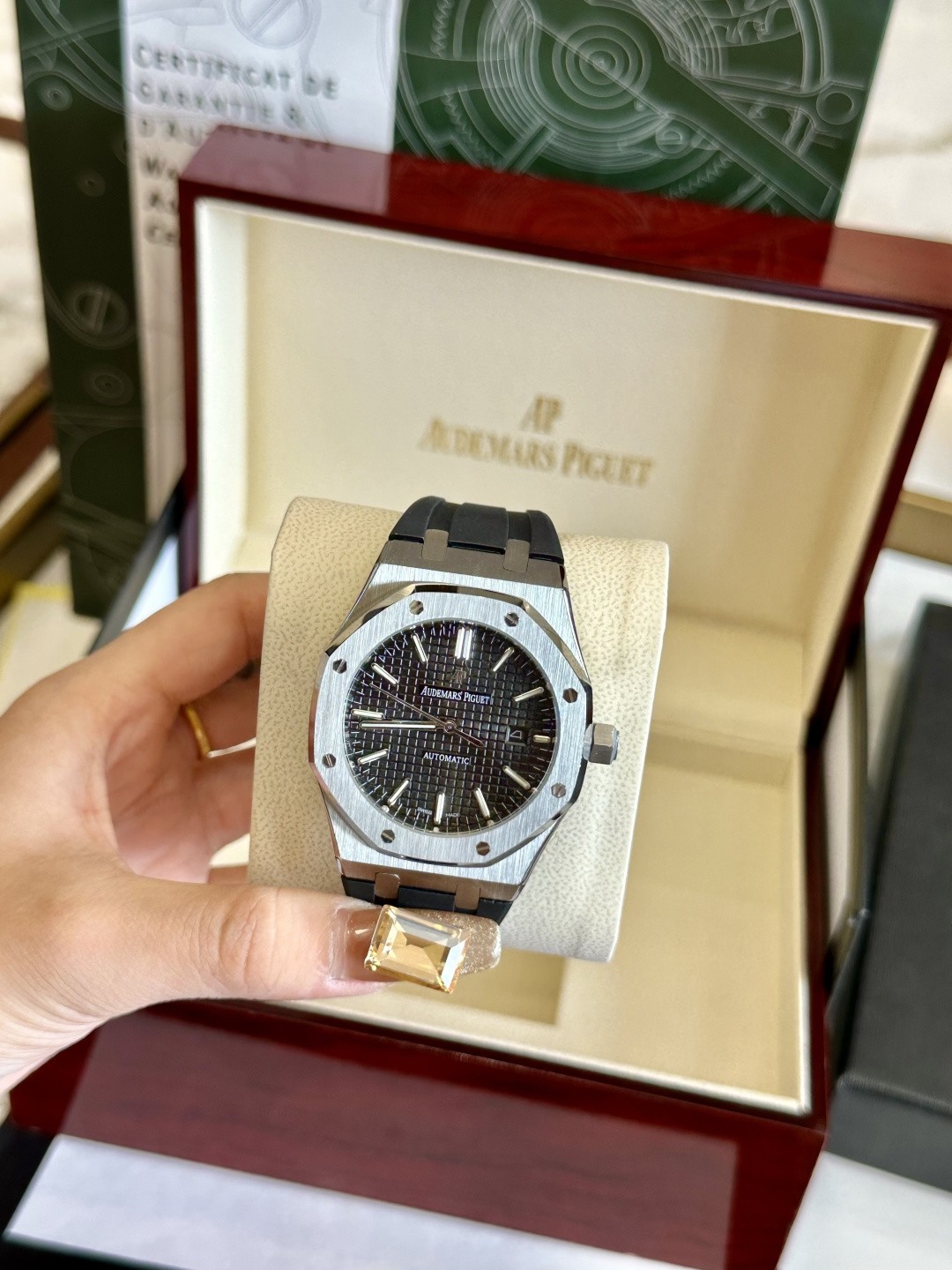 Audemars Piguet Royal Oak series automatic winding wristwatch.