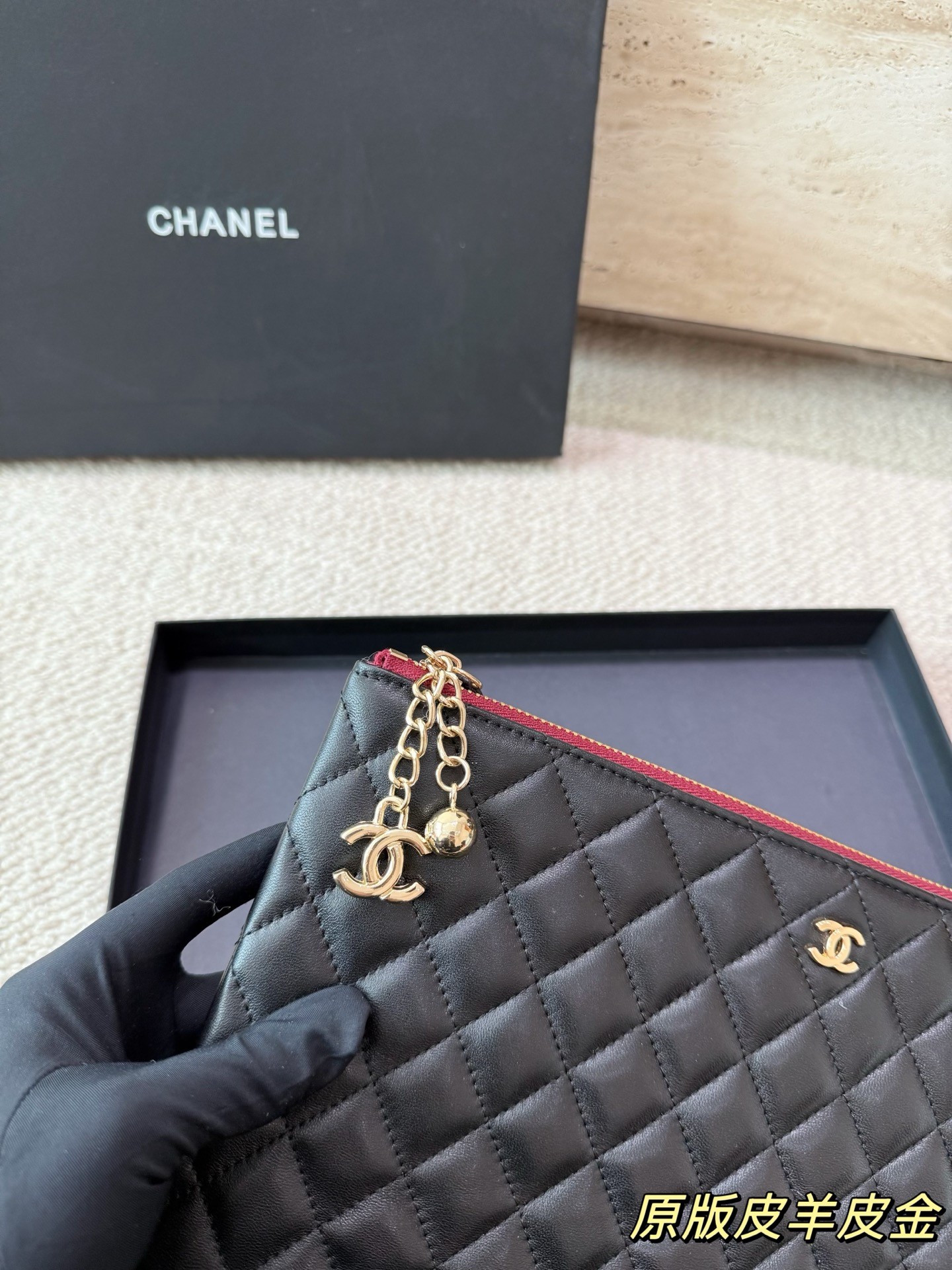 （Chanel）Classic Clutch
