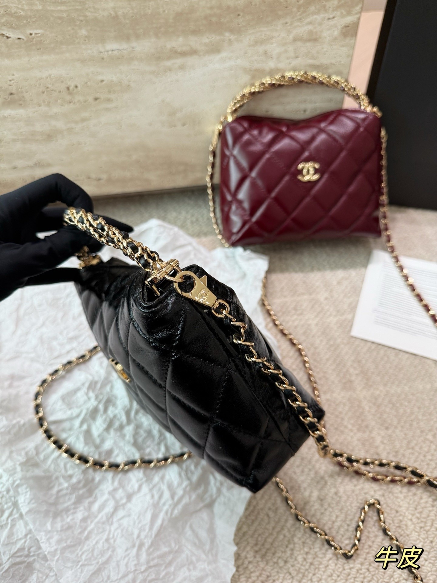 （Chanel）Mini Flap Bag With Top Handle