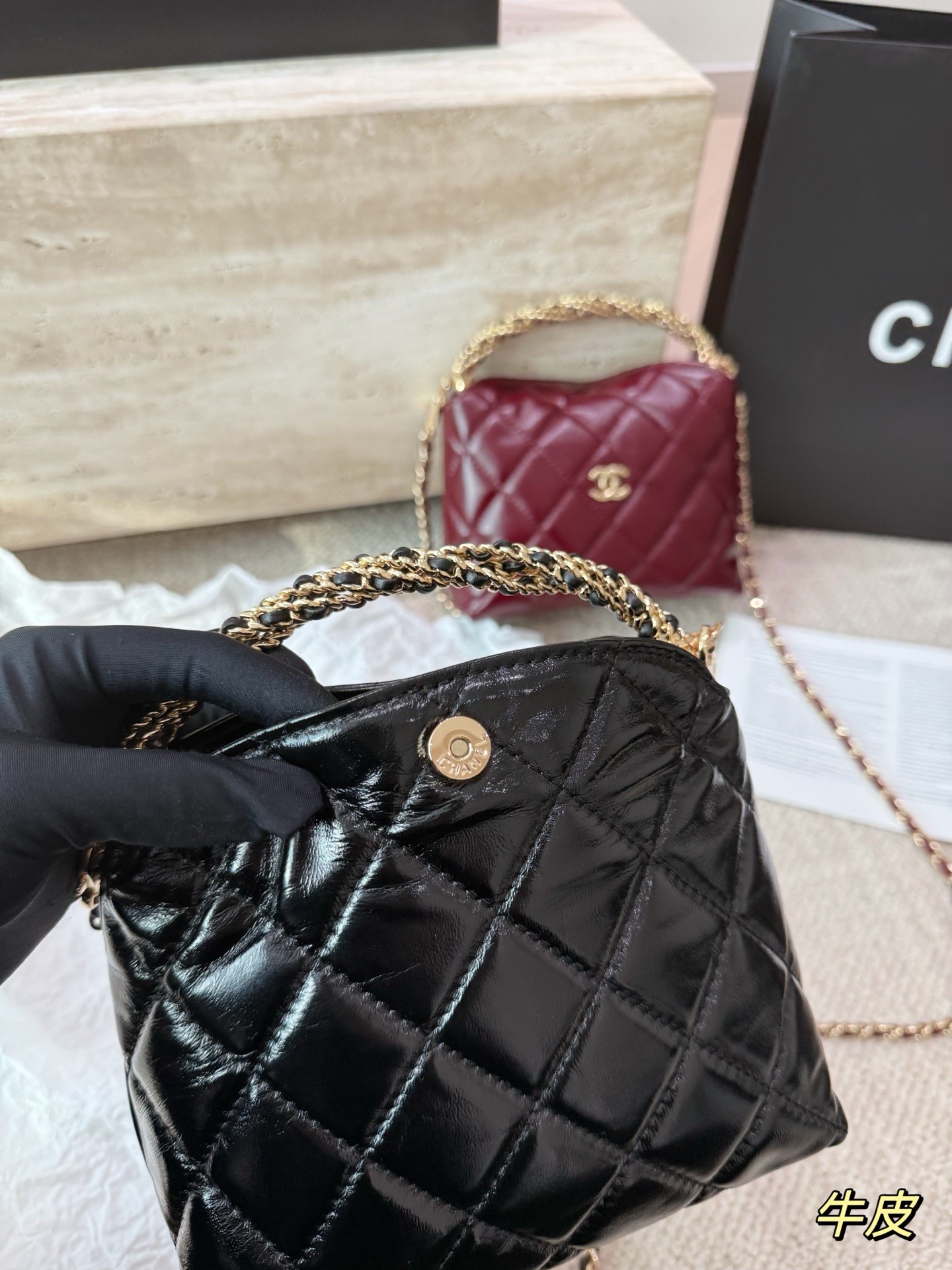 （Chanel）Mini Flap Bag With Top Handle