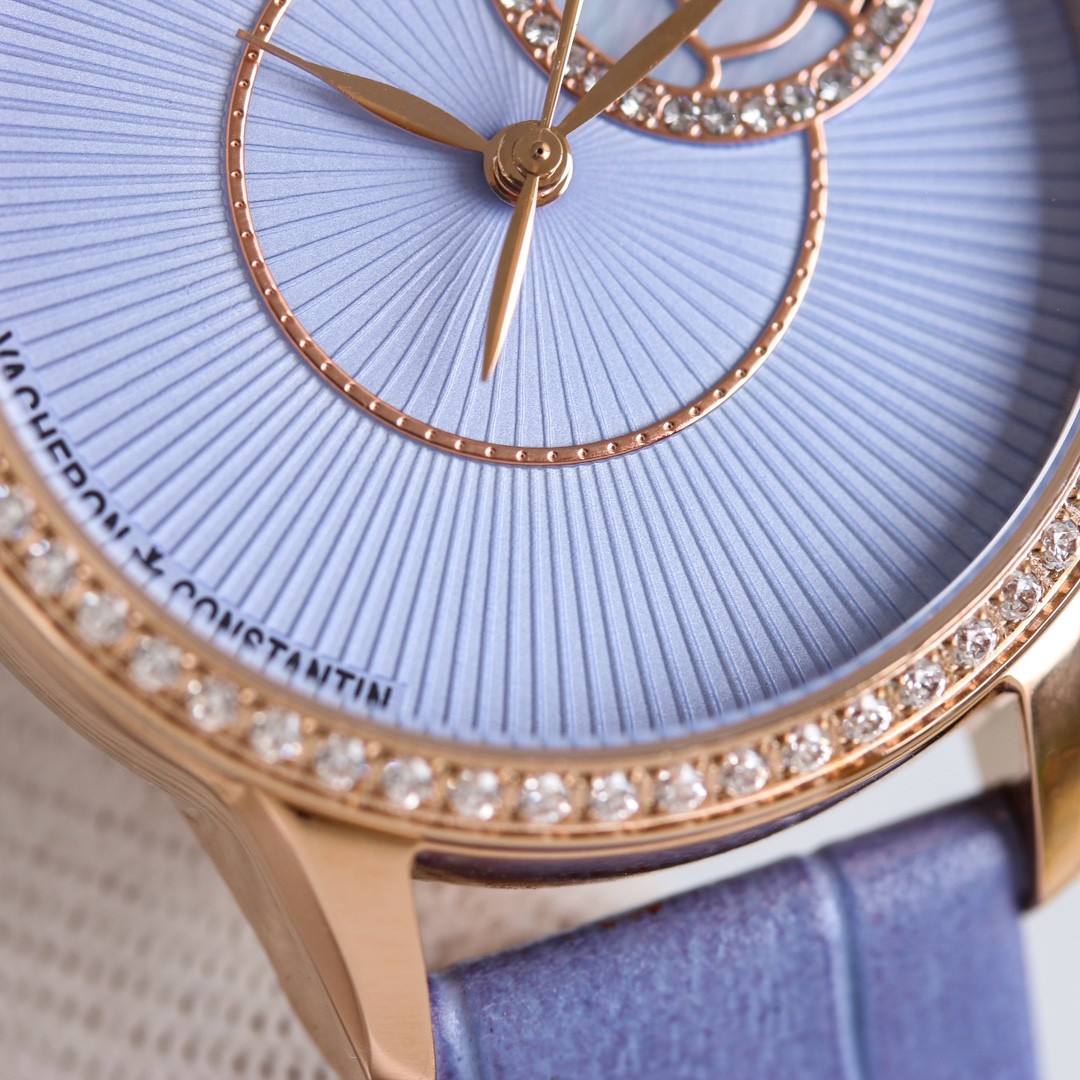 (Vacheron Constantin)’s Égérie “The Pleats of Time” concept watch.