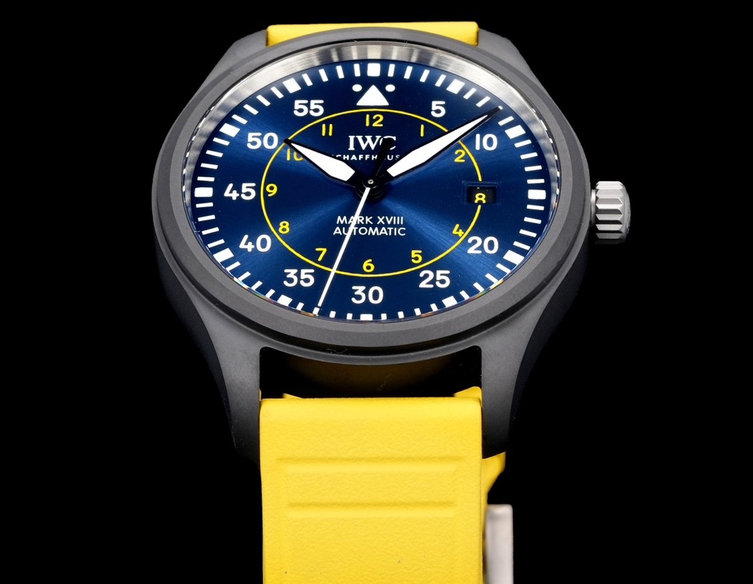 (IWC) “Blue Angels” U.S. Navy Flight Demonstration Team Special Edition from the Pilot's Watch Collection