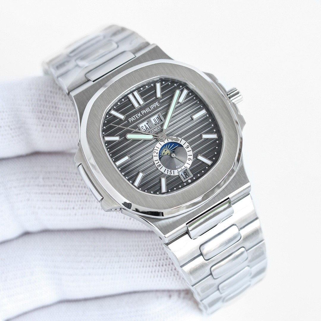 (Patek Philippe) Nautilus Annual Calendar Watch
