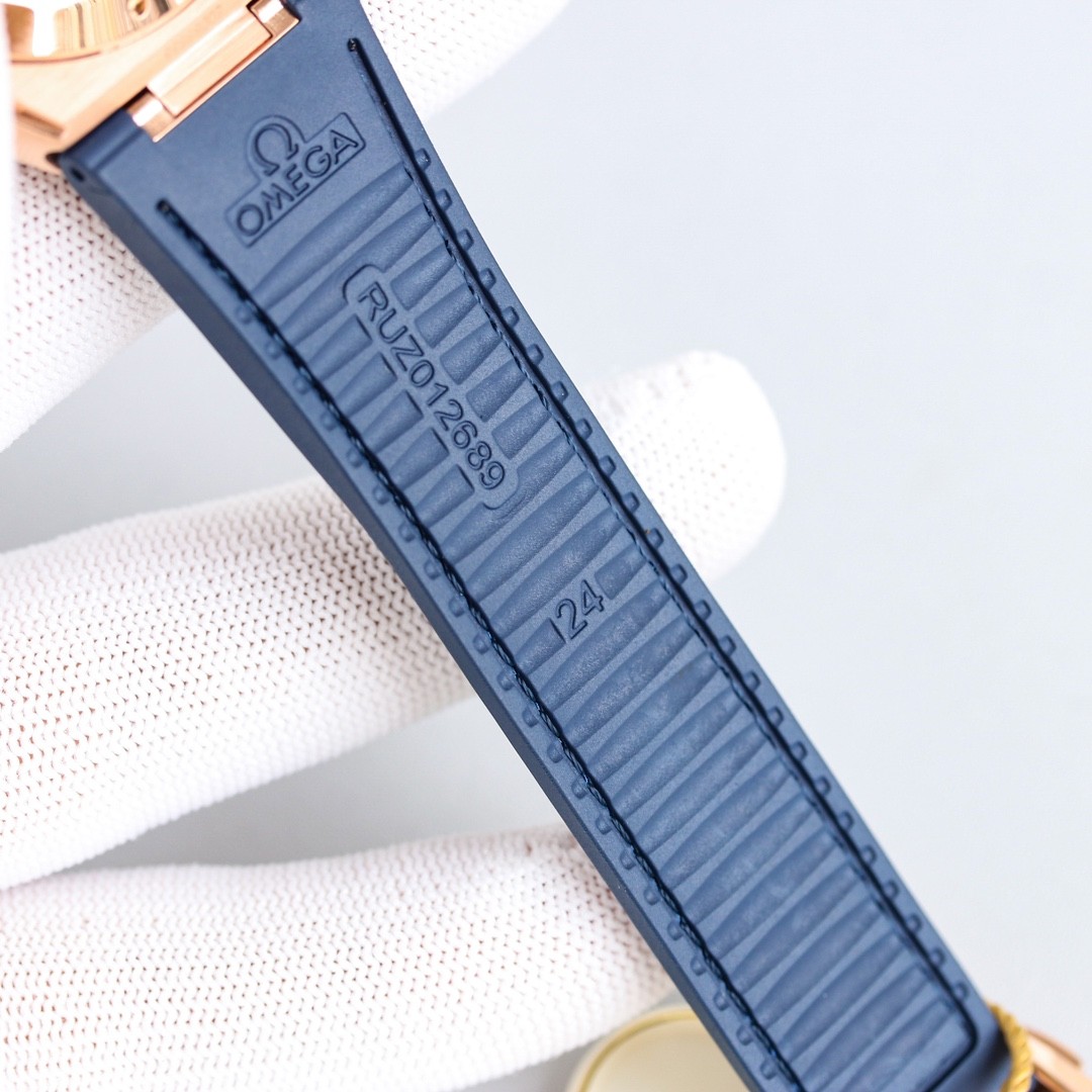 (OMEGA) Constellation Collection 41mm Master Chronometer.