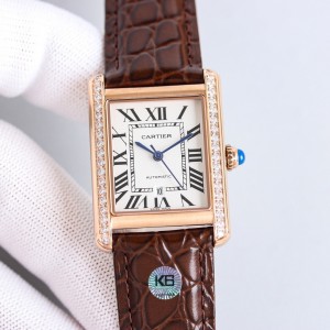 (Cartier) Men's automatic mechanical watch from the Tank collection.
