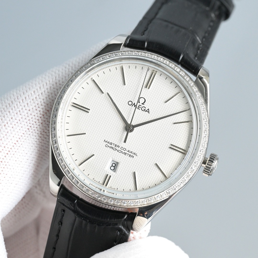 (OMEGA) De Ville Trésor Watch