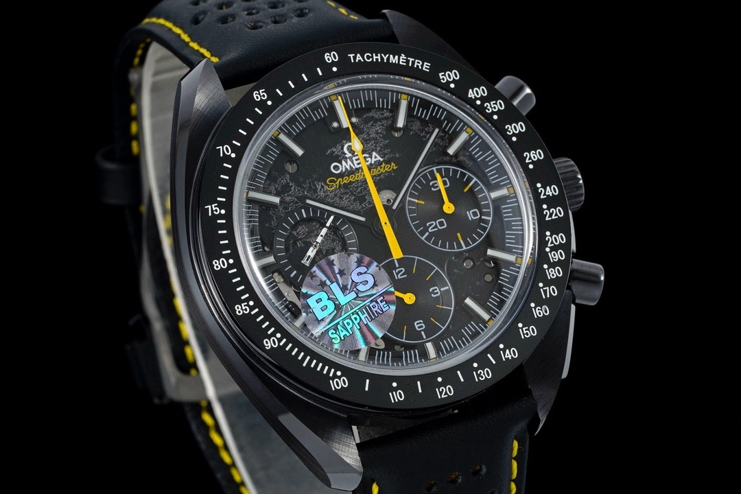 (OMEGA) (Speedmaster Dark Side of the Moon Apollo 8