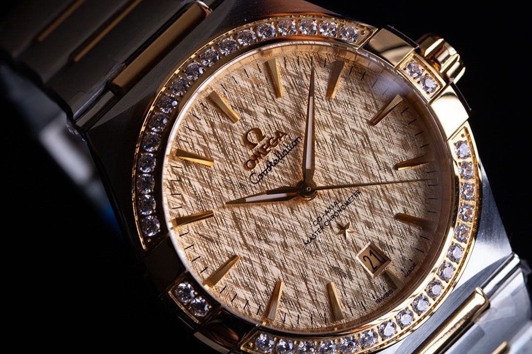 (OMEGA) Constellation 29 mm Co-Axial Master Chronometer.