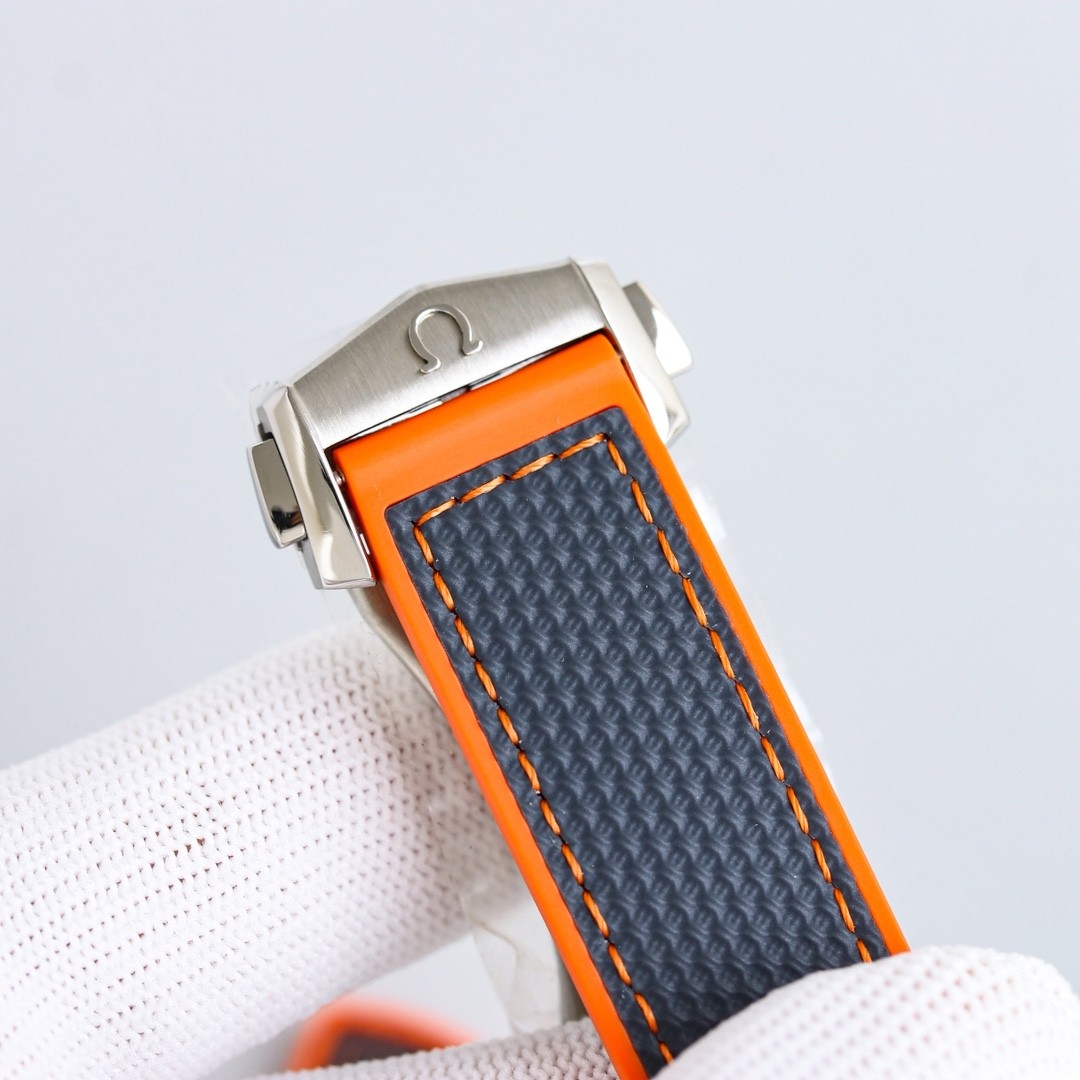 （OMEGA）Planet Ocean 600M