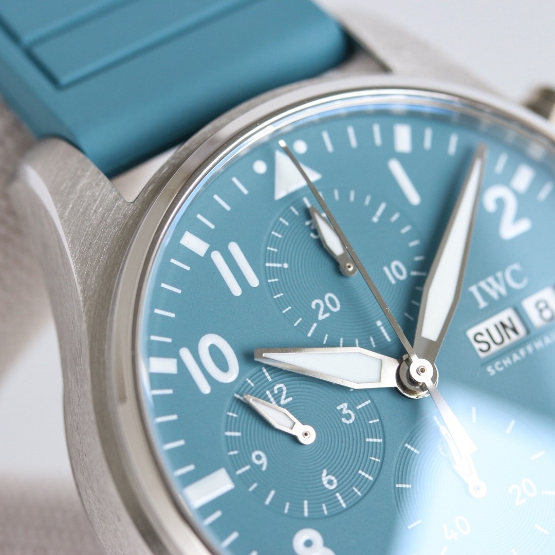 (IWC) Pilot’s Chronograph 41 “Top Gun Miramar” Special Edition