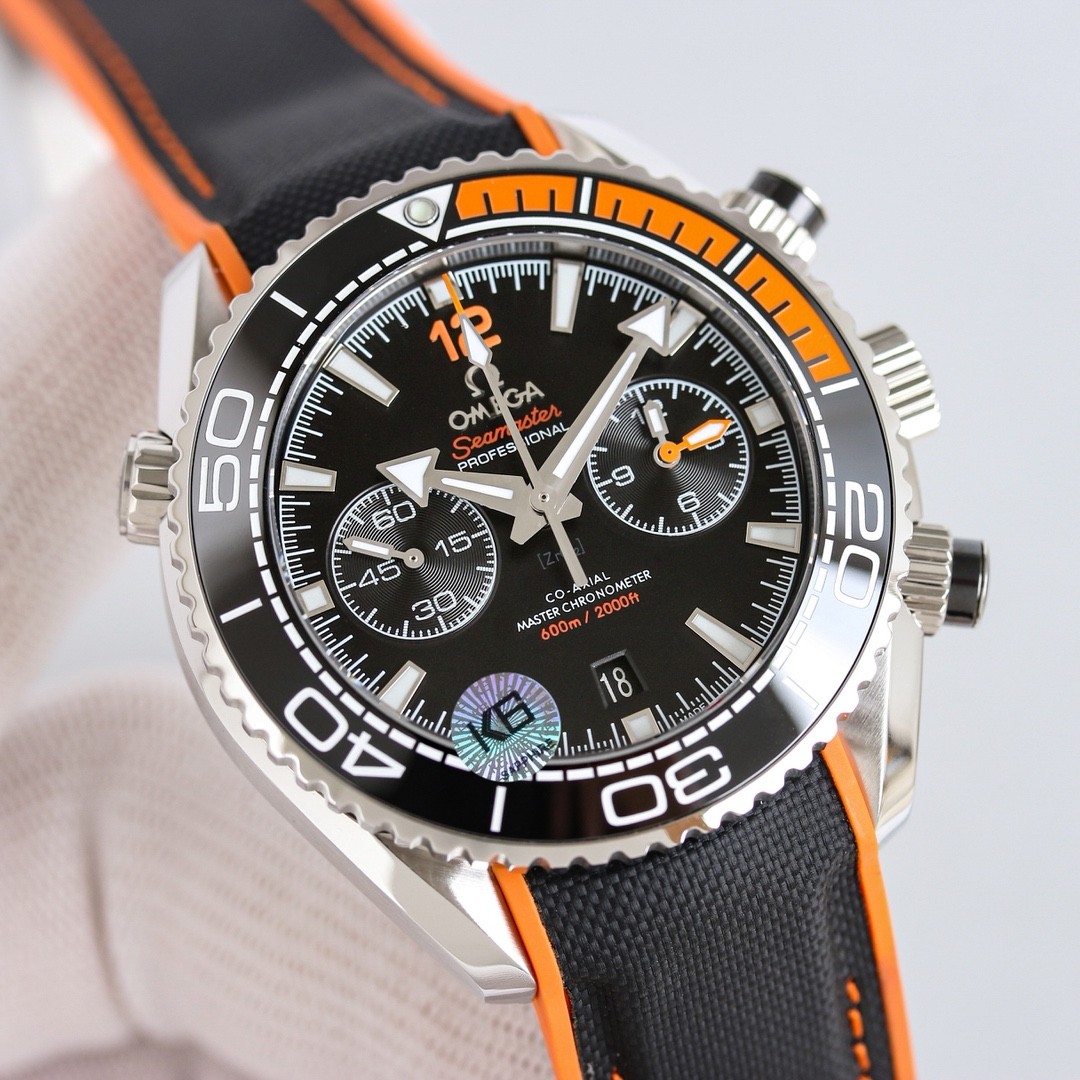 (OMEGA) Seamaster Planet Ocean 600M “Deep Black” Chronograph
